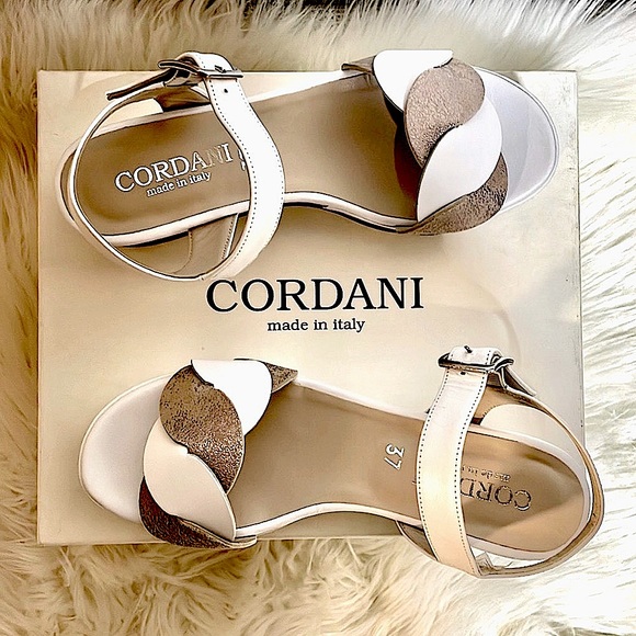 NIB (37) 7 Cordani Calzature pure white open toe ankle str flatform leather gold - Picture 1 of 13